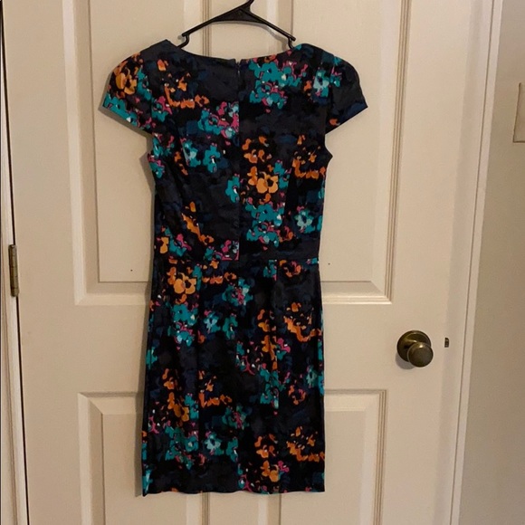 French Connection NWT Floral Cocktail Dress - Picture 4 of 4